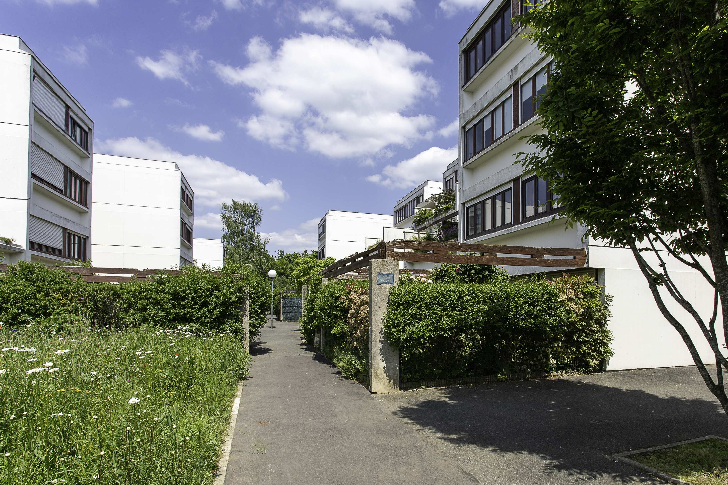 "Ensemble de logements dits ""Champs-Élysées"""