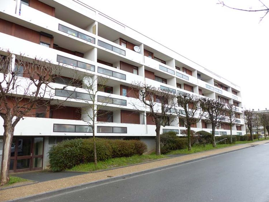 façade antérieure d’un des bâtiments