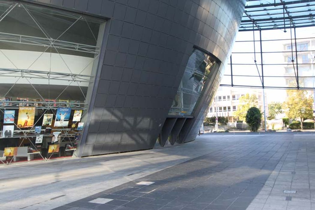 vue partielle du bâtiment