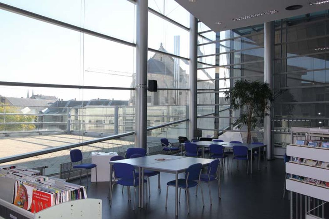 salle de consultation, vue partielle