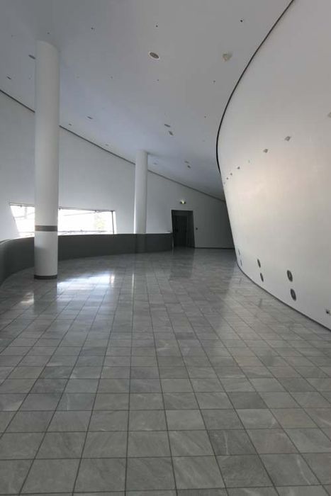 vue partielle de l'espace intérieur
