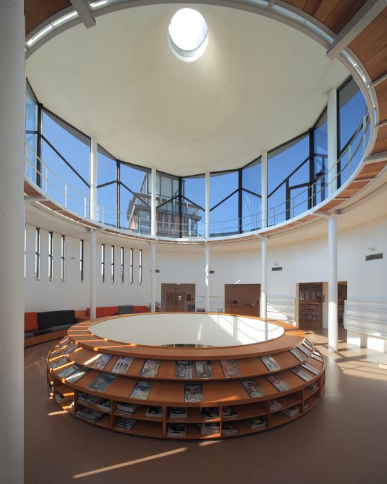 salle de consultation, tour, premier étage