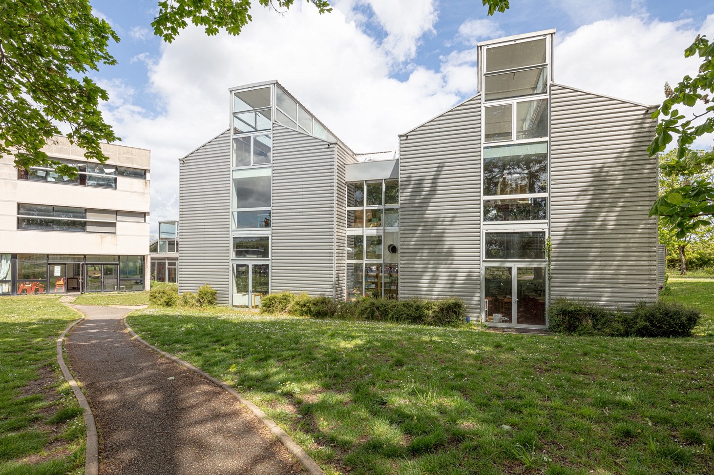 Bourges-collège et lycée technique-ateliers techniques