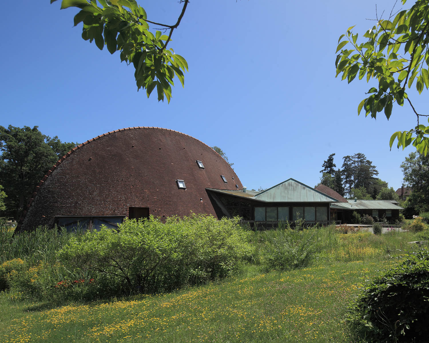 45_Nogent-sur-Vernisson-Arboretum-pavillon d'entree Les Barres-facade occidentale