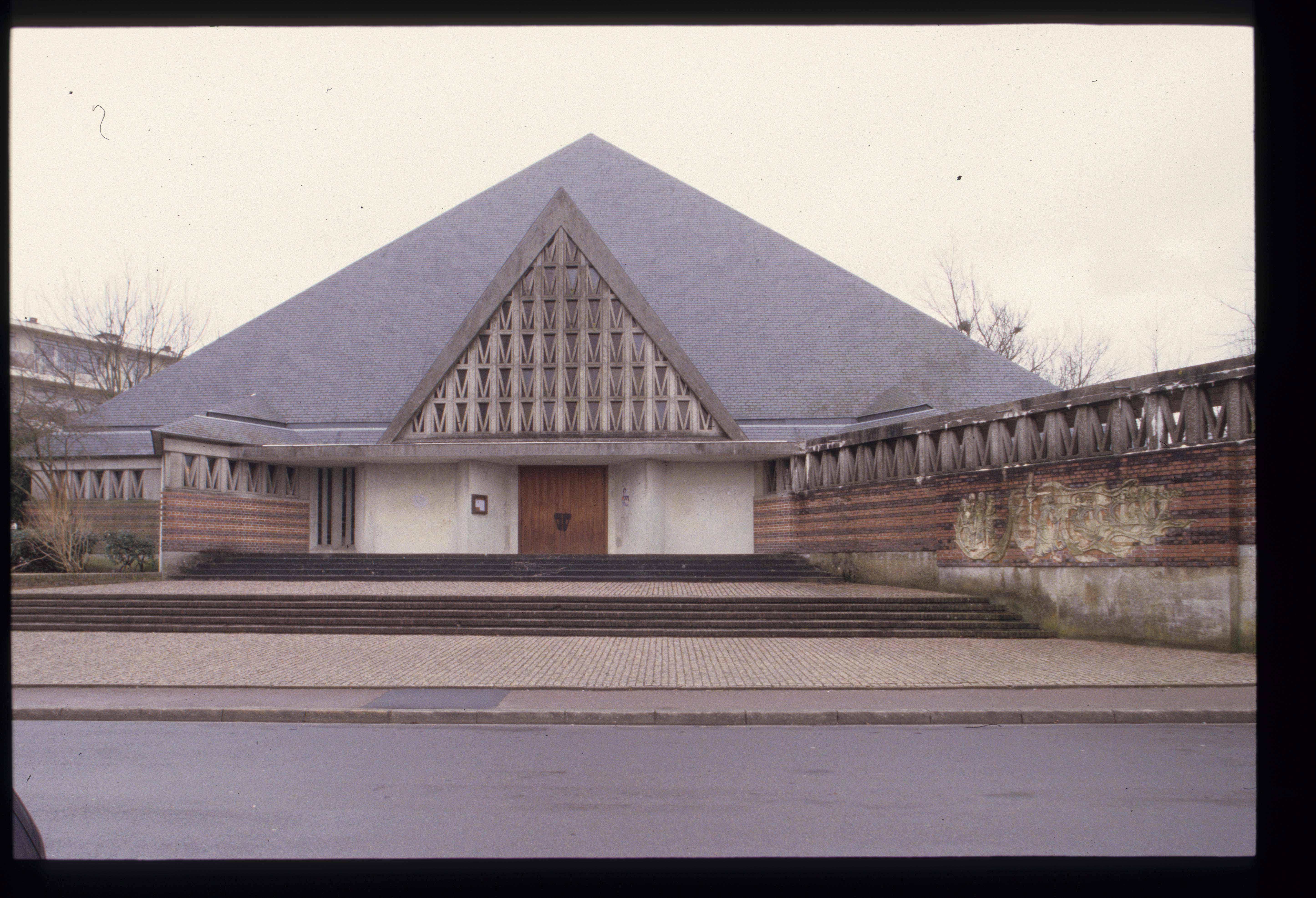 14_Lisieux-église Saint-François-Xavier