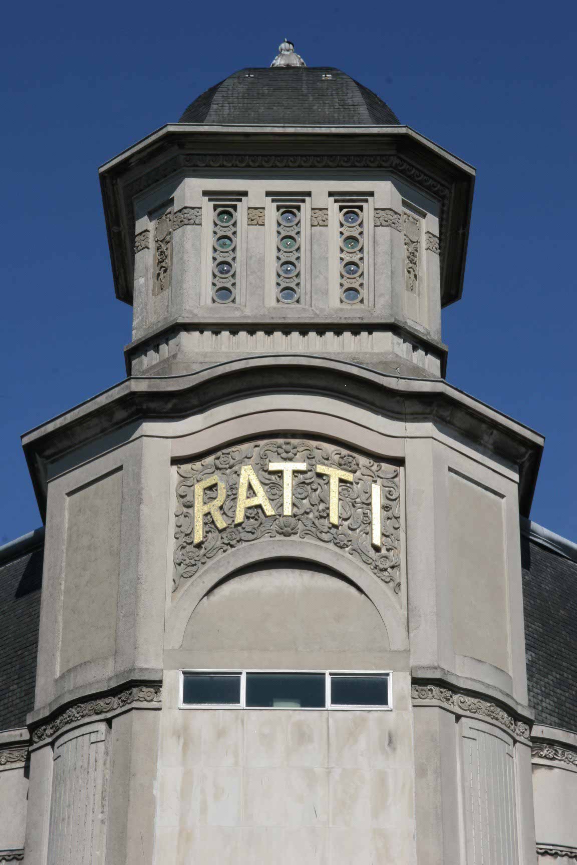 50_Cherbourg-en-Cotentin-magasin Ratti