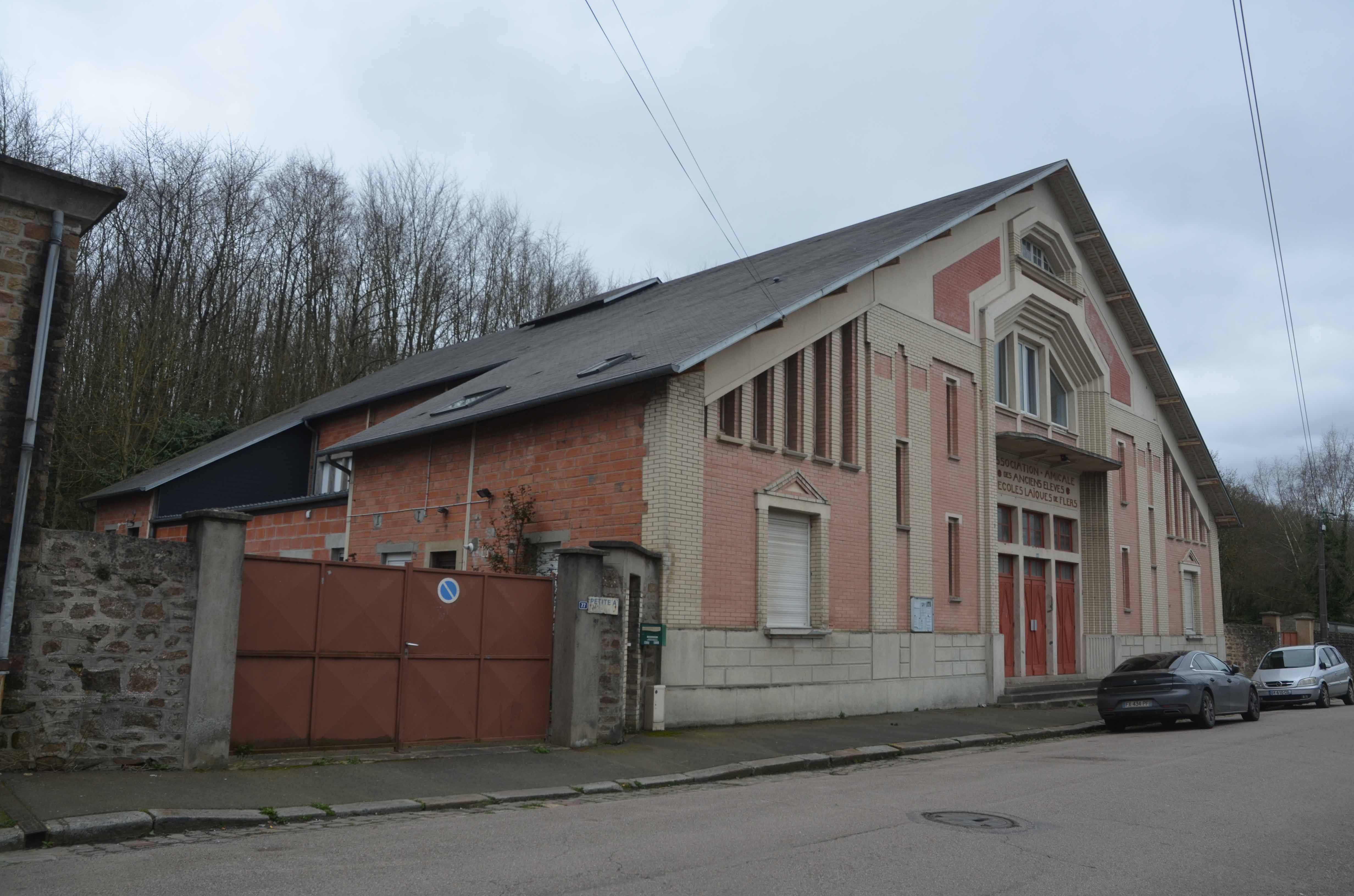 61_Flers-salle des fêtes la Petie A