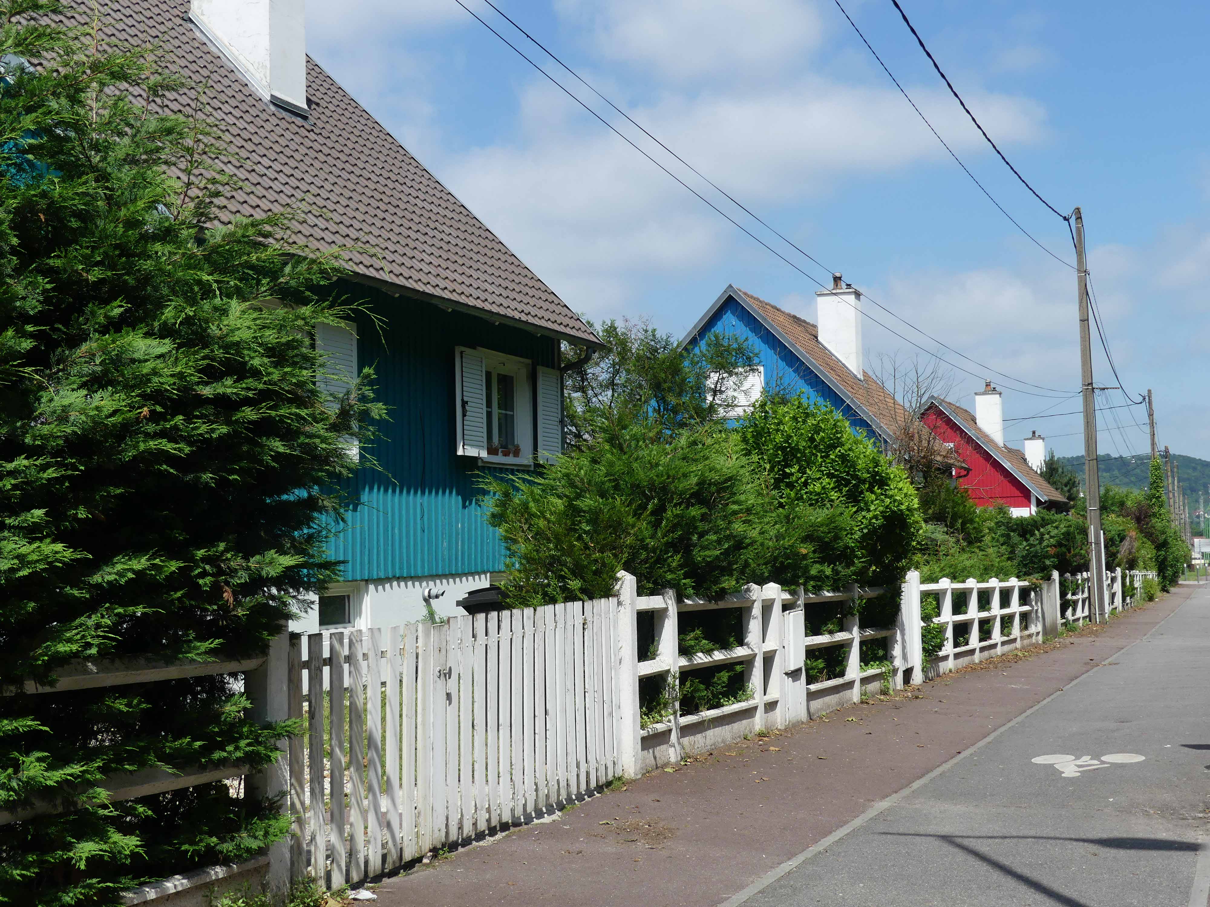 Saint-Étienne-du-Rouvray-maisons suédoises-cité des Familles