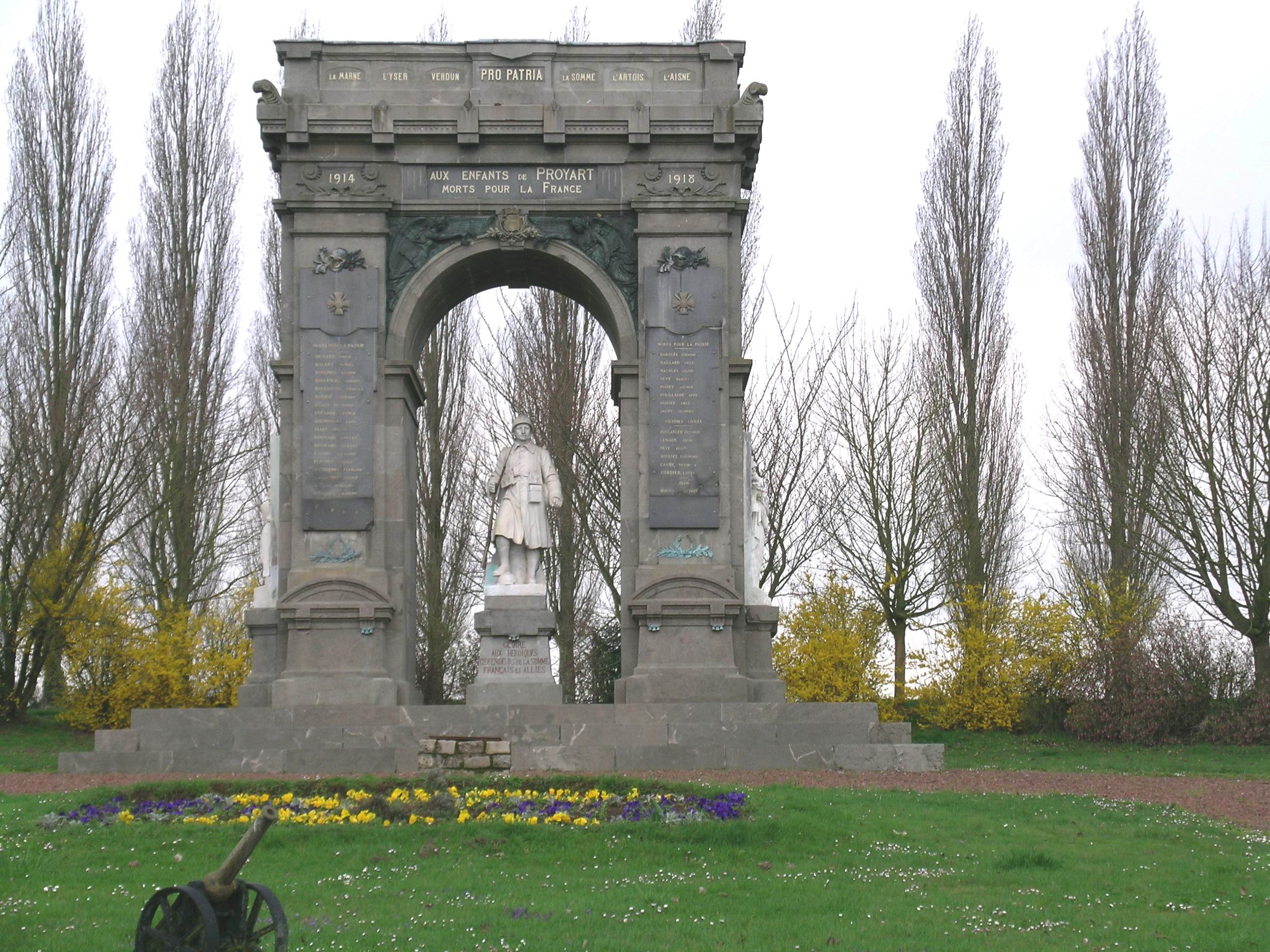 Proyart-monument aux morts