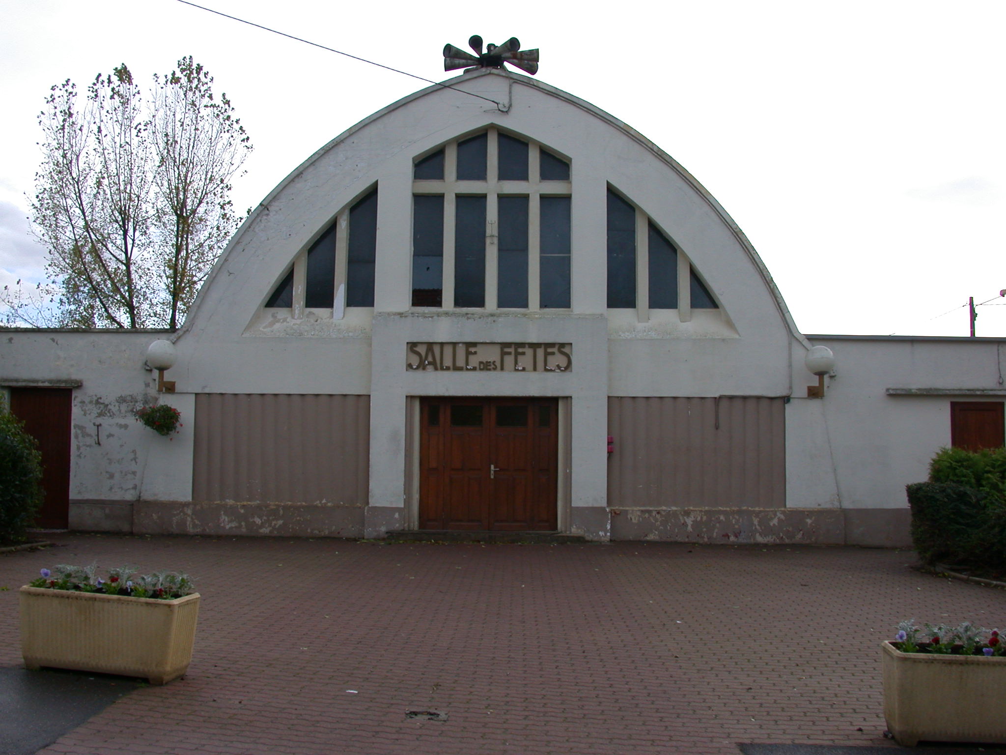 Proyart-salle des fêtes-phot. DRAC HdF