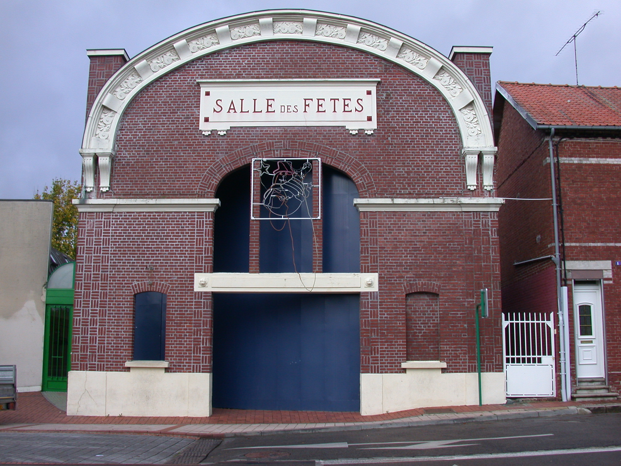 Roisel-salle des fêtes-phot. DRAC HdF