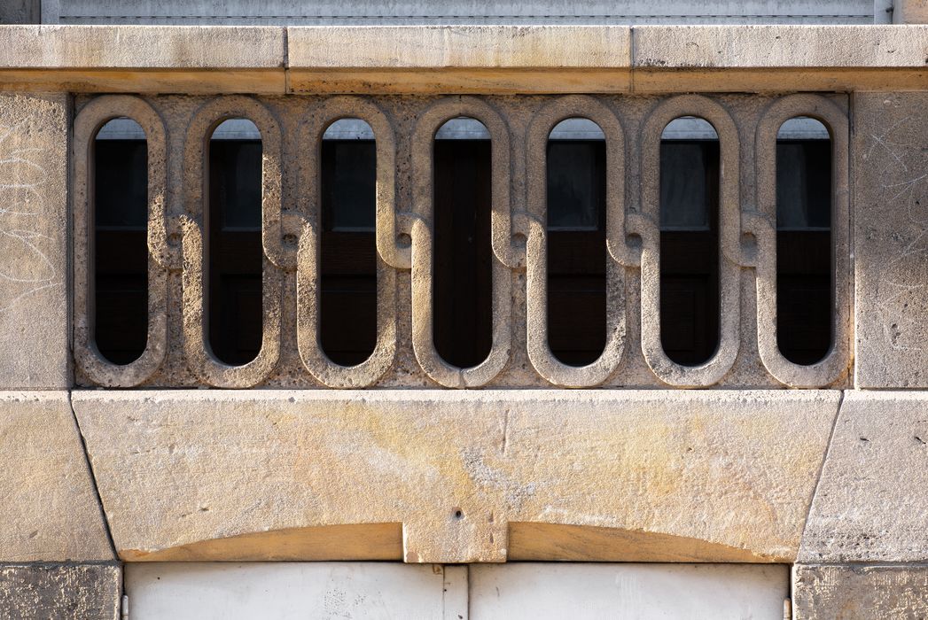 balcon ajouré