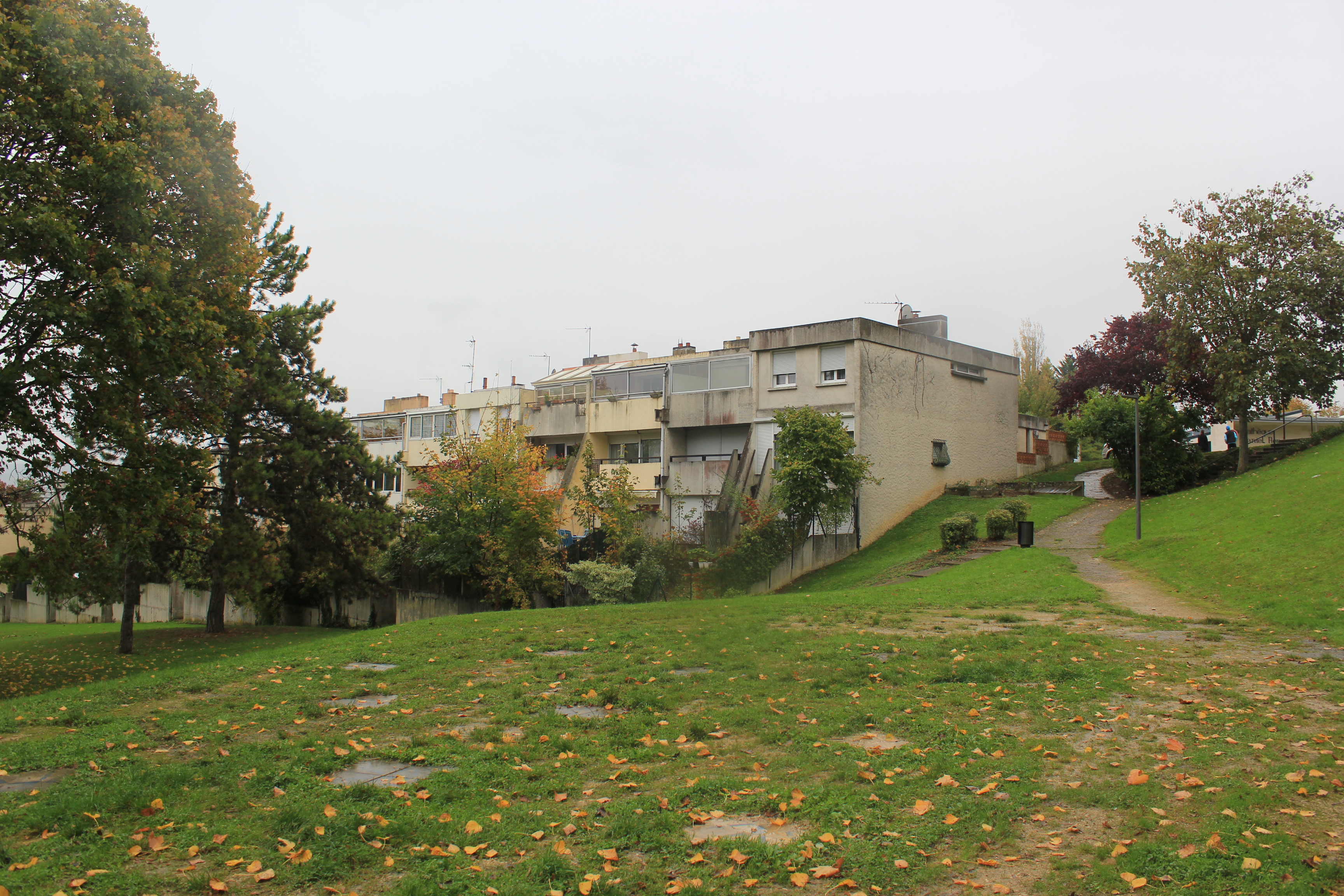 Epernay-Bernon Village