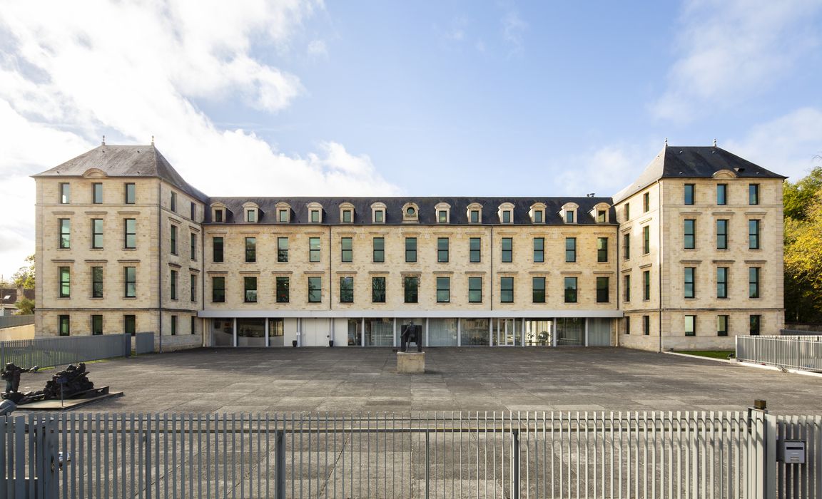 façade sur cour