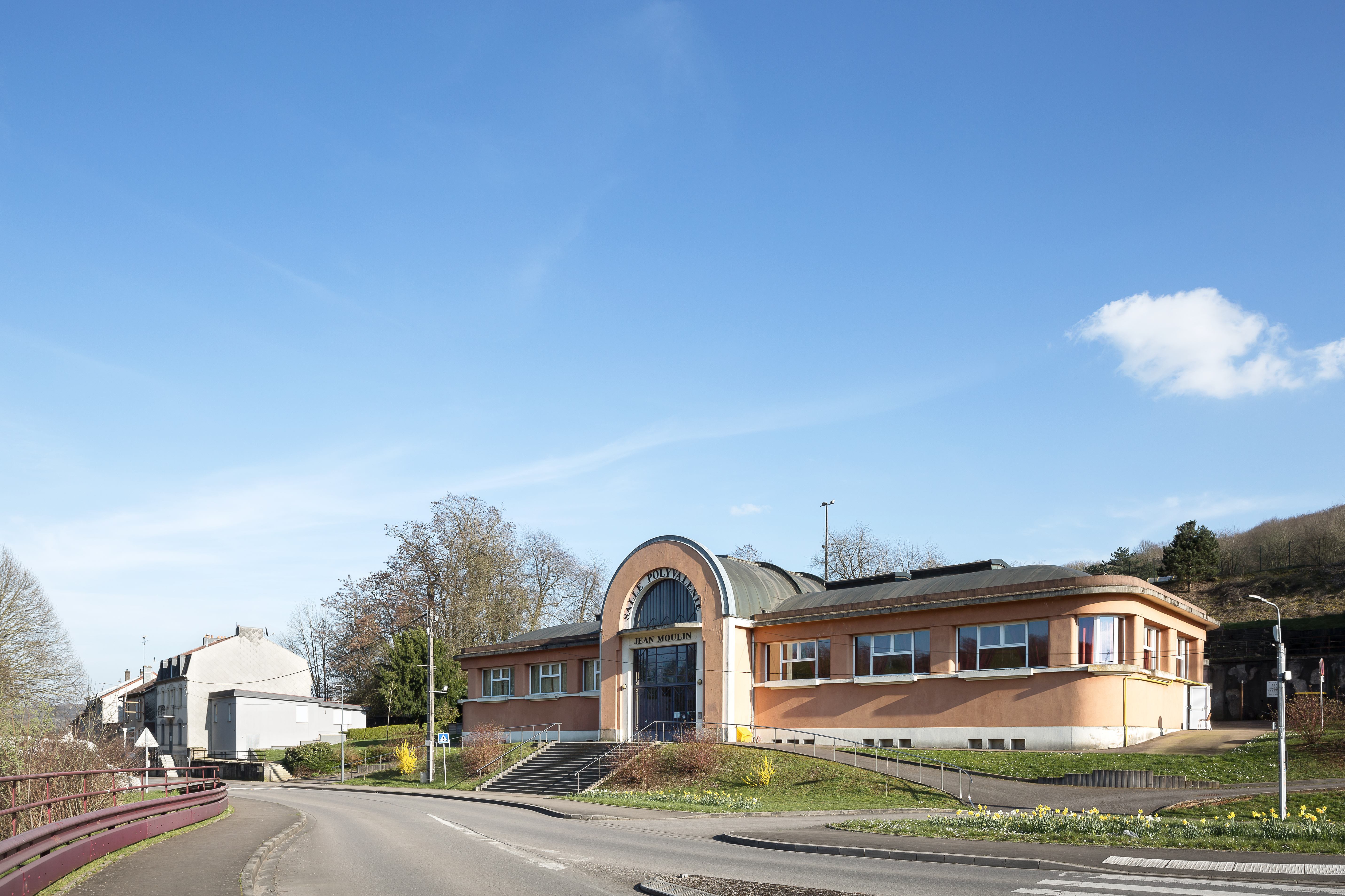 Audun-le-Tiche-ancienne piscine-stade