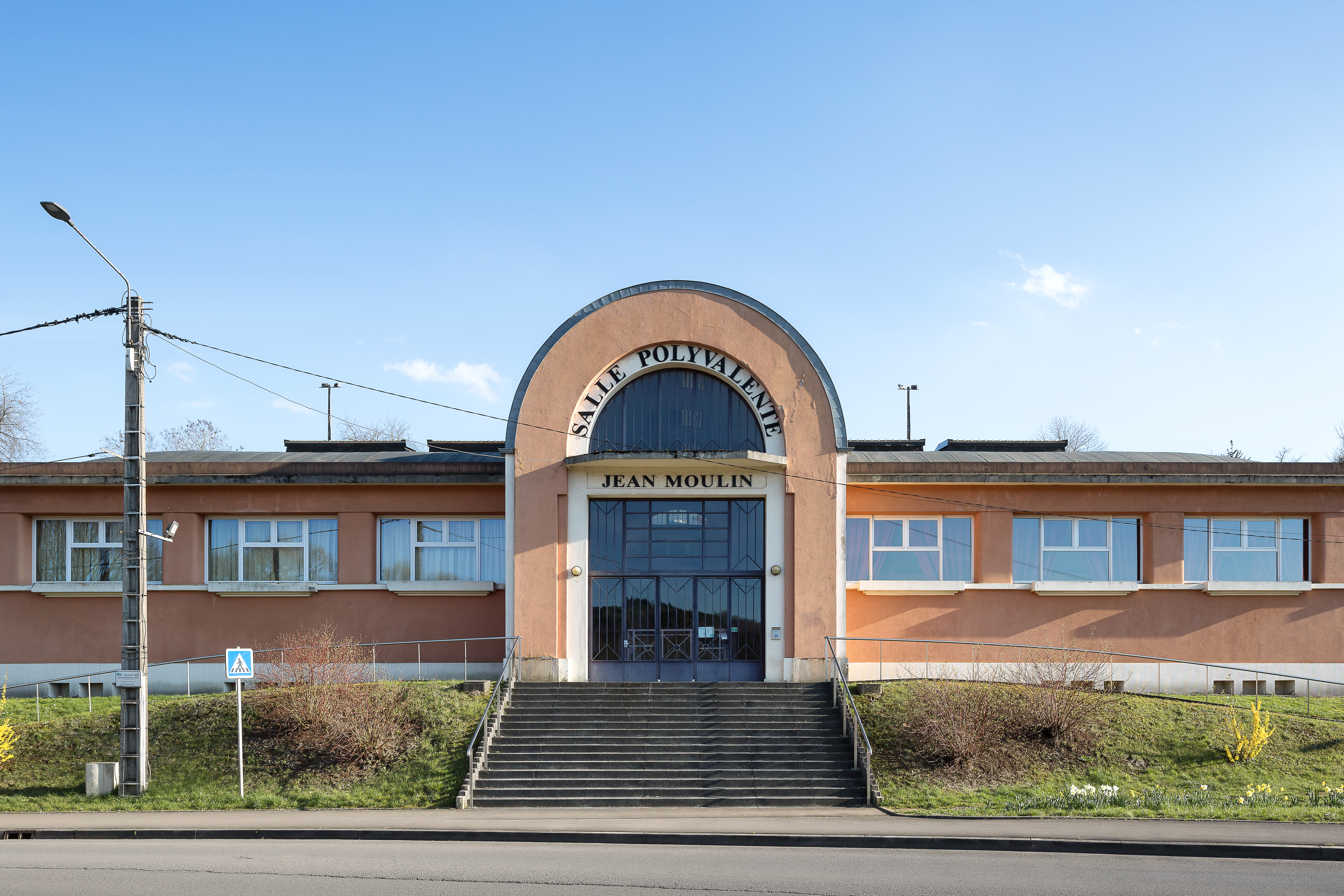 Audun-le-Tiche-ancienne piscine-stade