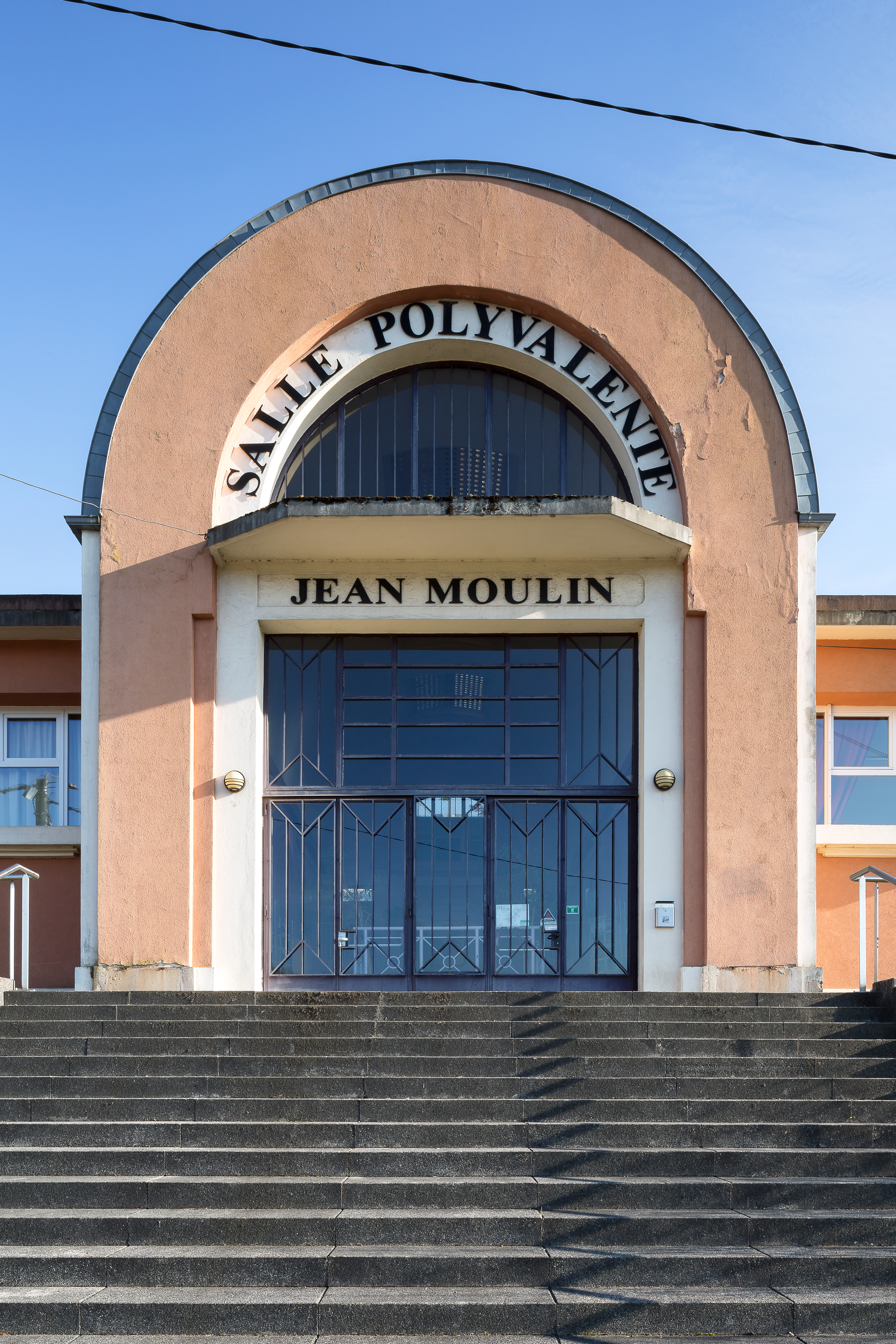 Audun-le-Tiche-ancienne piscine-stade