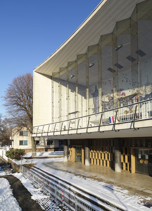 façade antérieure, vue partielle