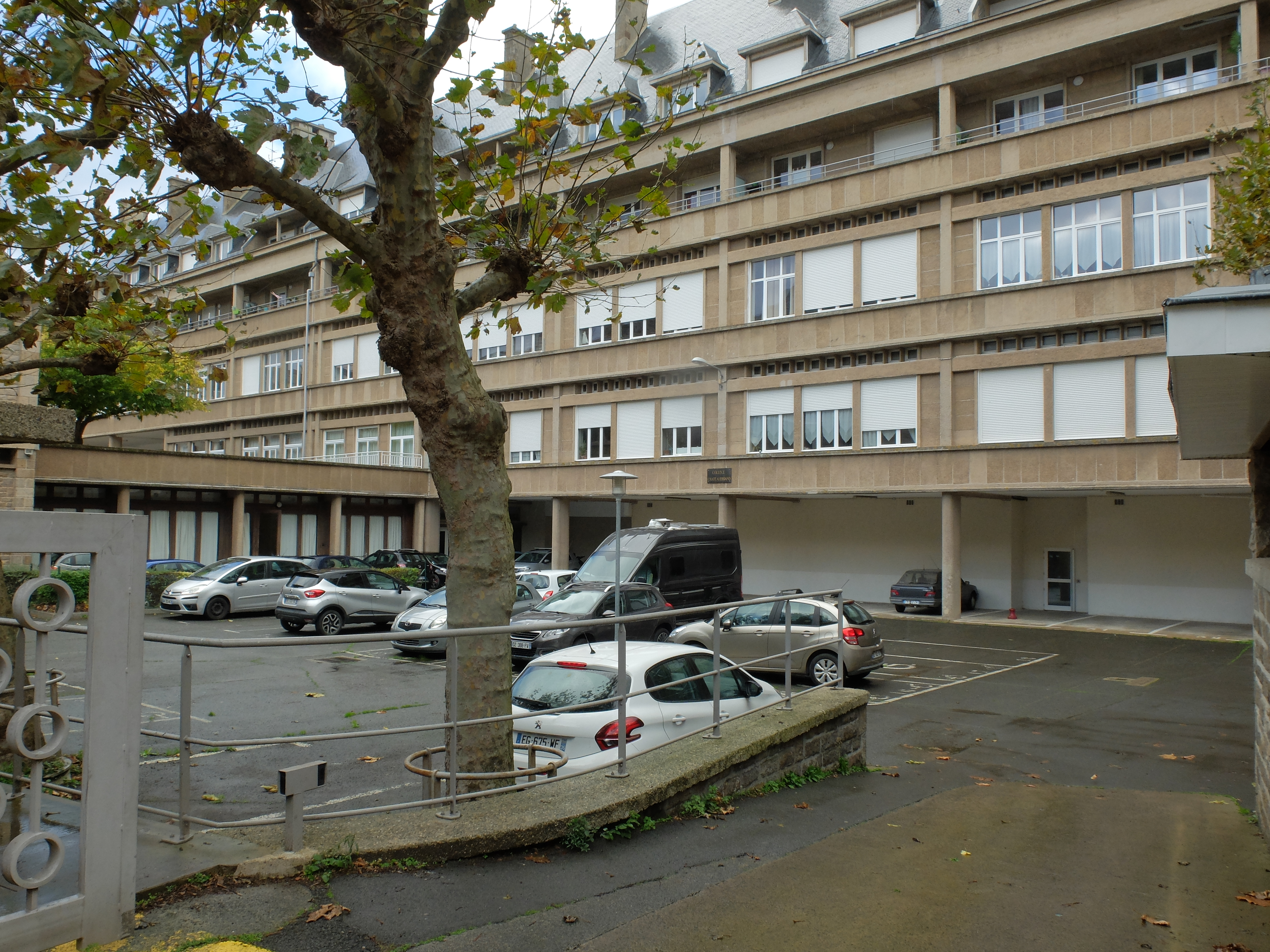 35_ Saint-Malo, Groupe scolaire du Grand Bé