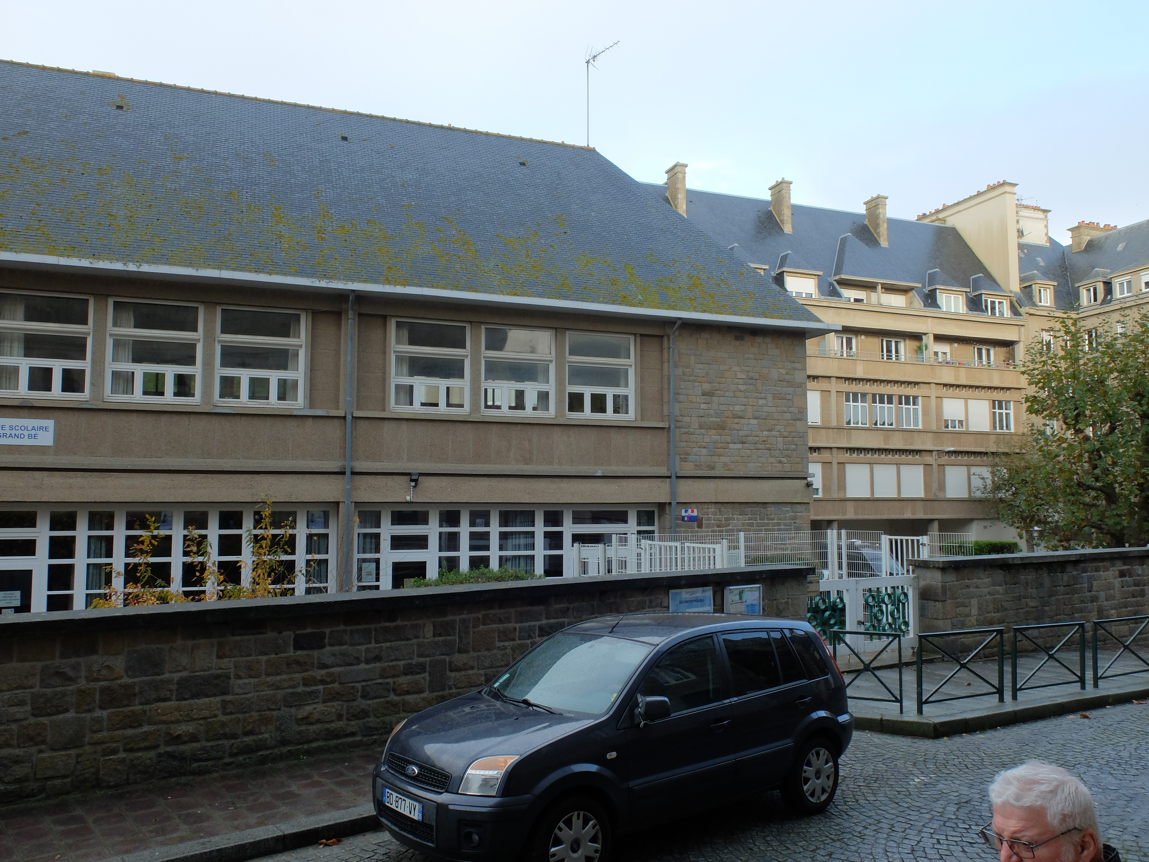 35_ Saint-Malo, Groupe scolaire du Grand Bé