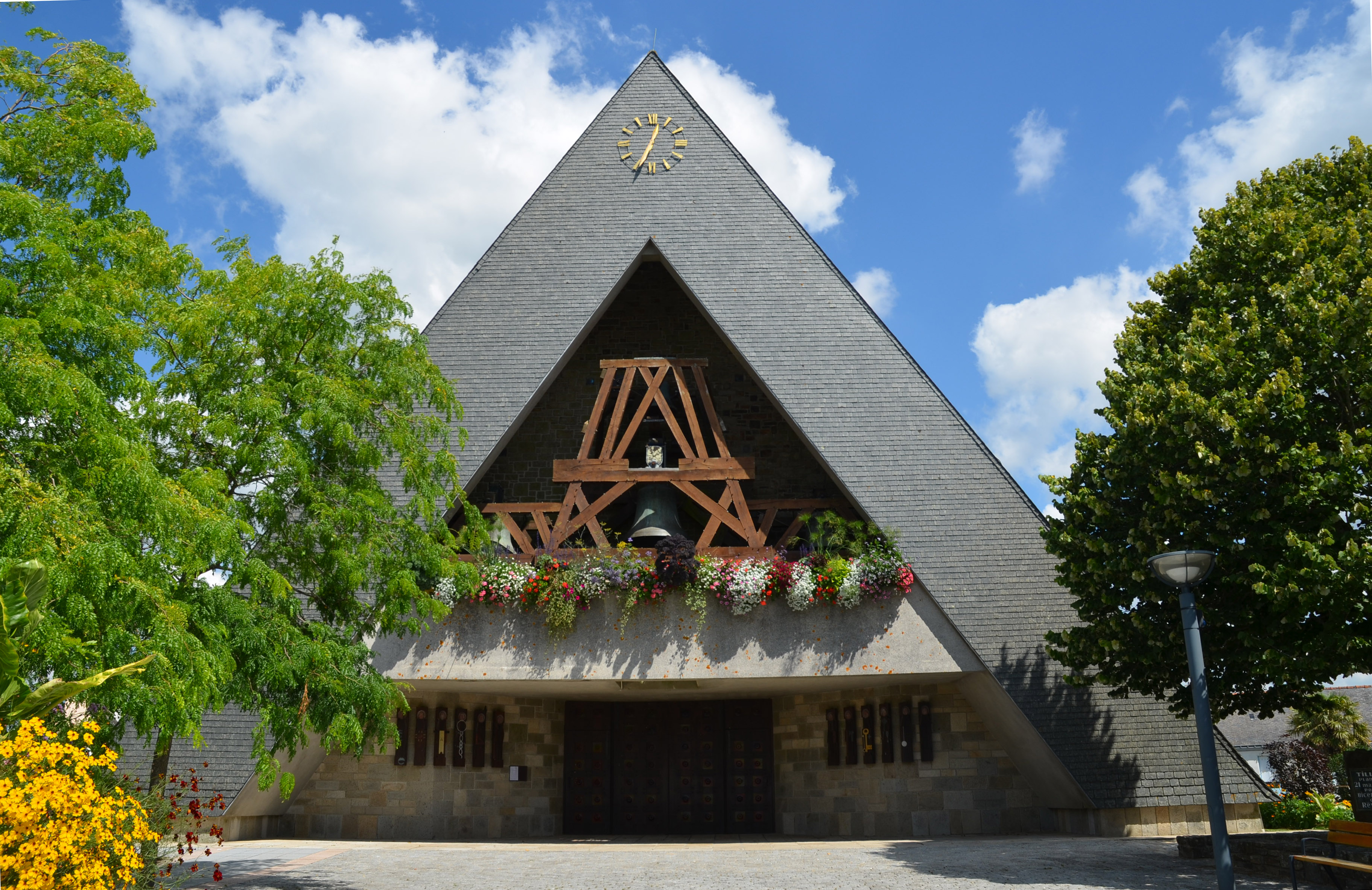 56_Caudan-église Saint-Pierre-et-Saint-Paul