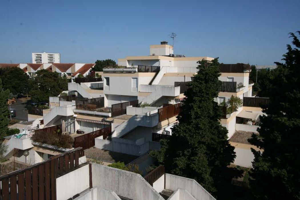 vue partielle du bâtiment