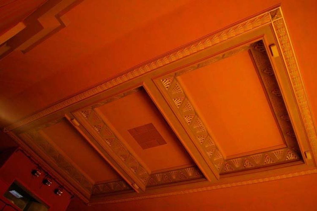 plafond non localisé, vue partielle