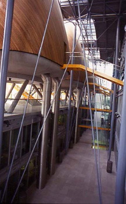 vue partielle de l’espace intérieur