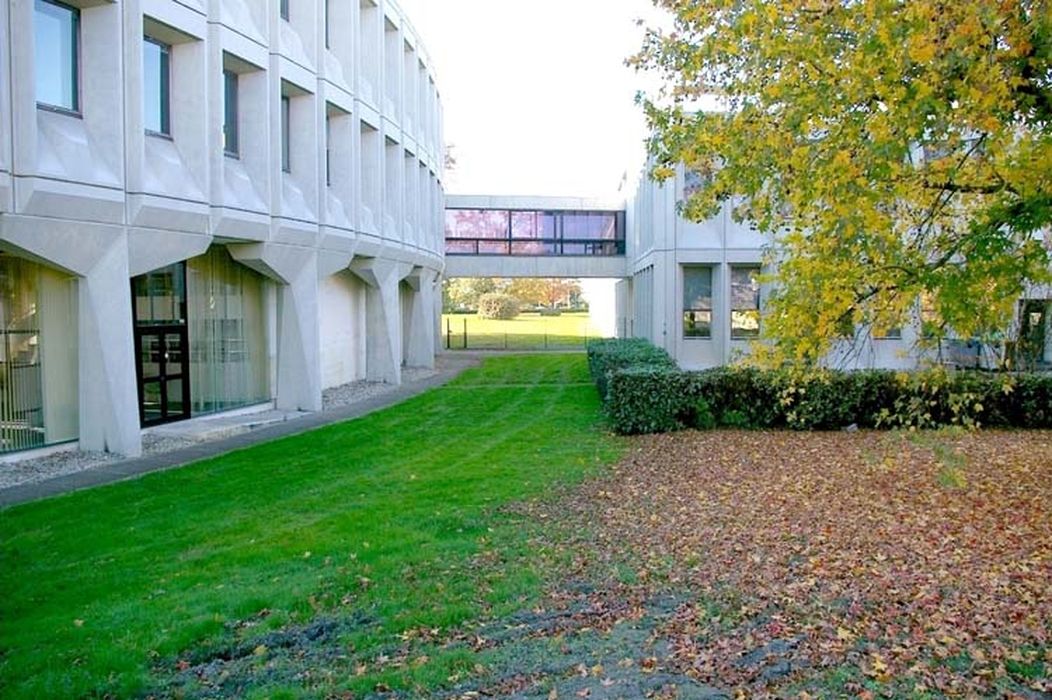 vue partielle des bâtiments