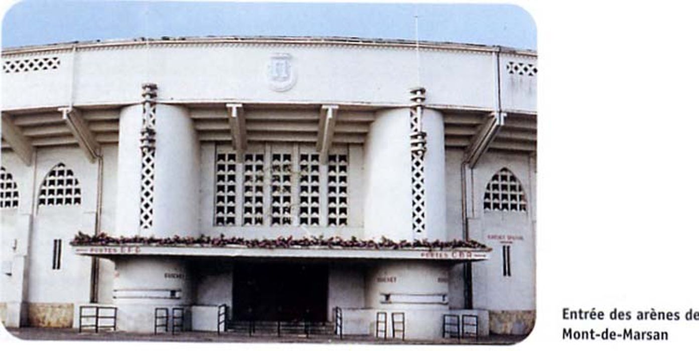 façade antérieure, vue partielle