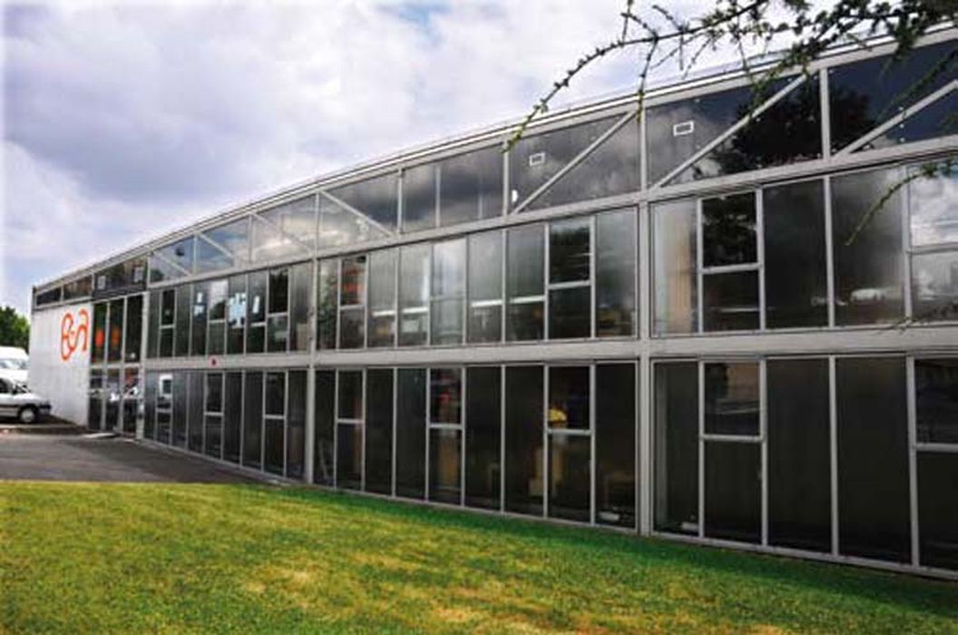 façade non localisée, vue partielle