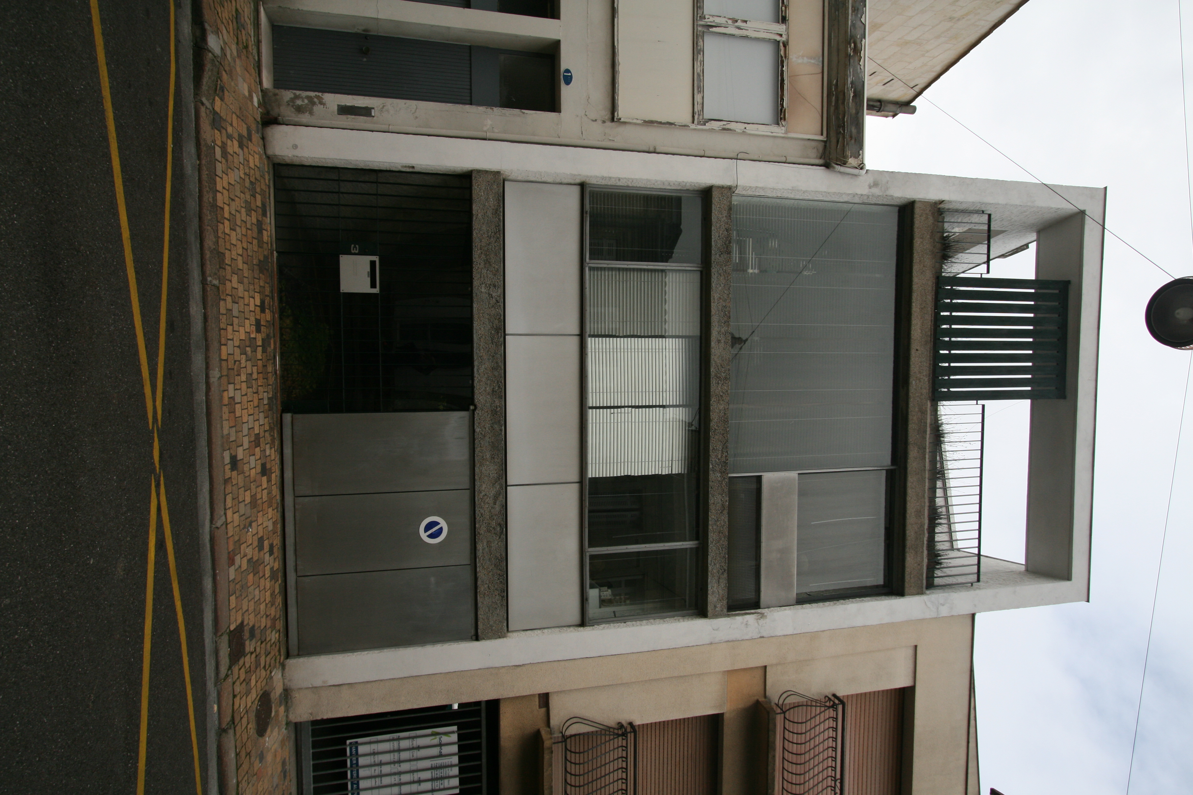 Bordeaux-maison Yves Salier-rue de Lyon-façade sur rue