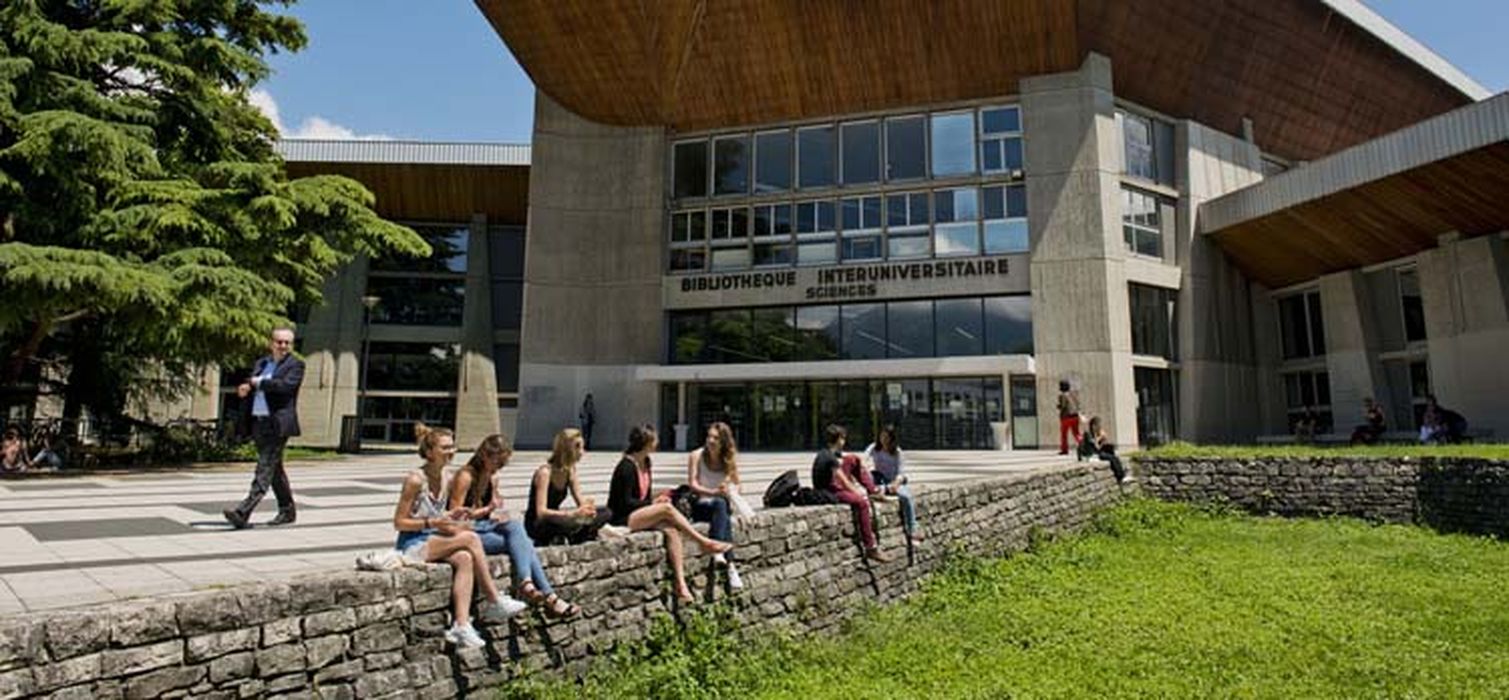 vue partielle des bâtiments