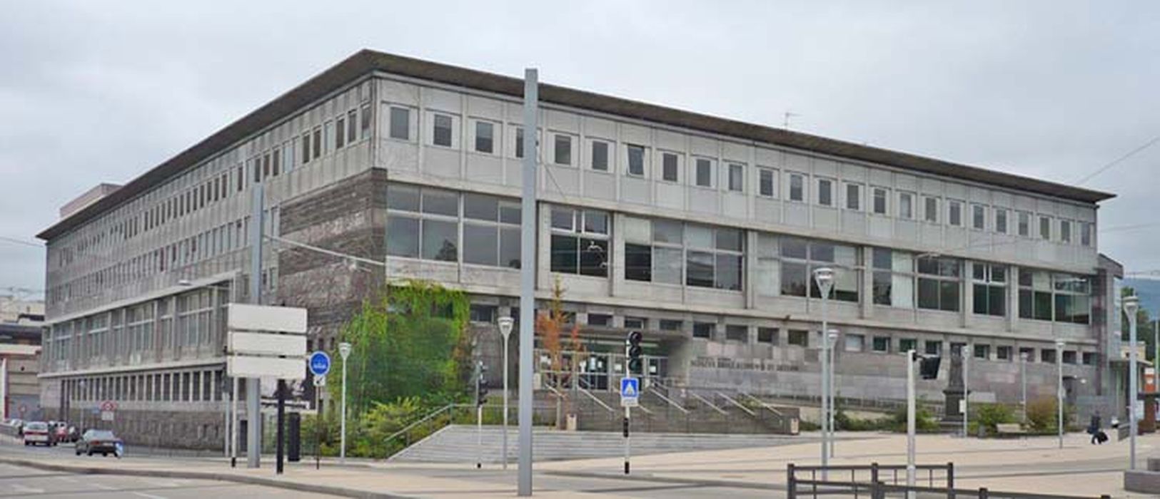 vue générale des façades sur rues