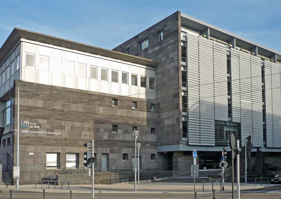 façade latérale, vue partielle