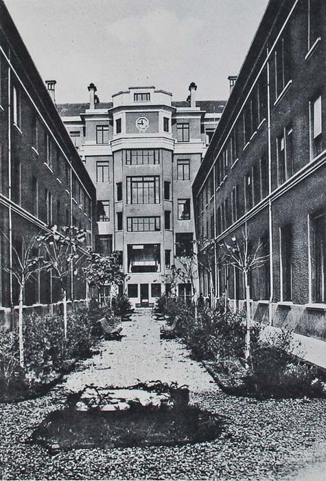 cour intérieure en 1935