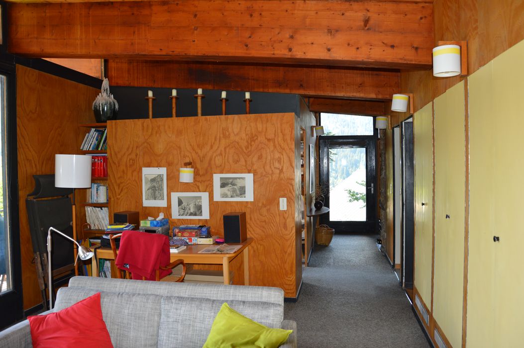 espace intérieur, vue partielle