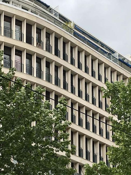 vue partielle de la façade sur rue