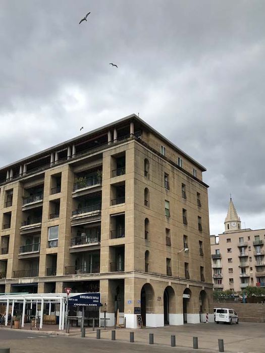 façades sud et est, vue partielle