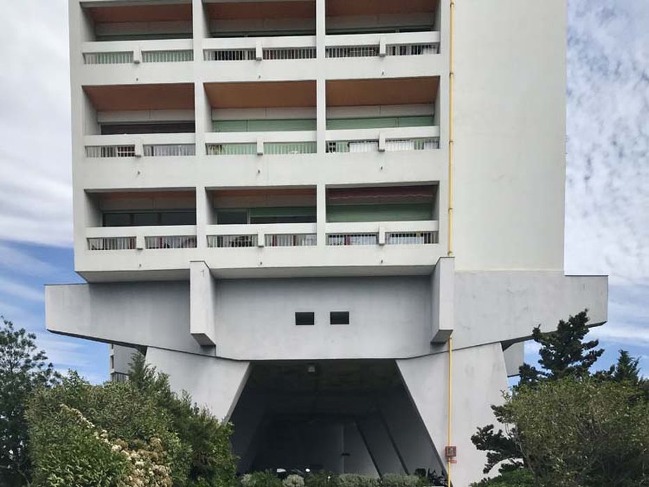 vue partielle de la façade latérale