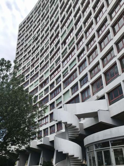 vue partielle de la façade