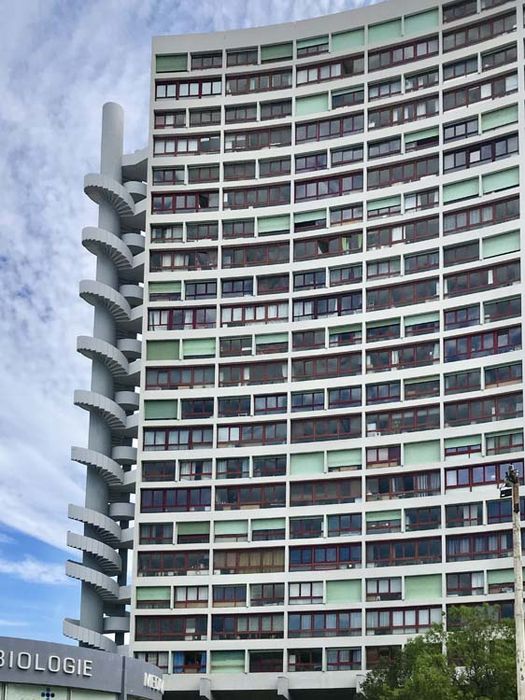 vue partielle de la façade