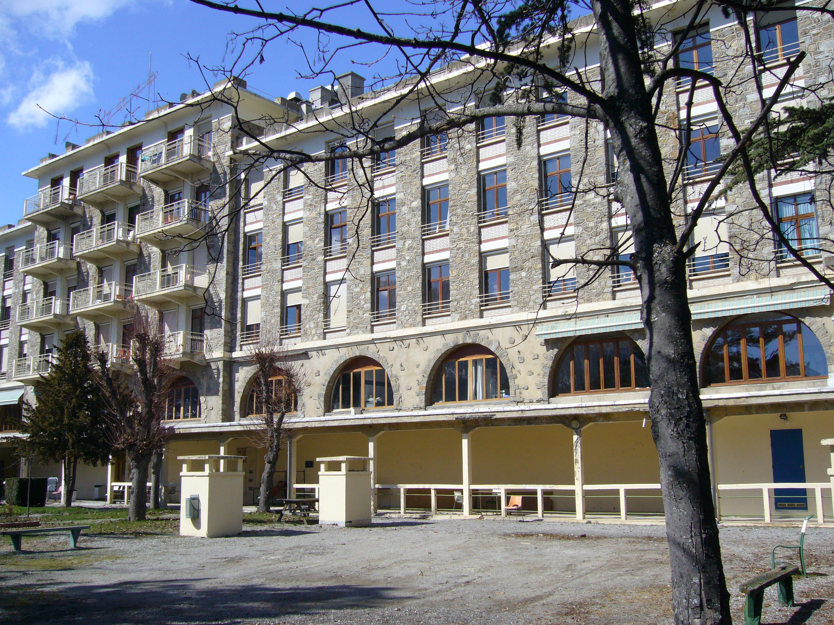 05-Briançon, centre médical Le Bois de l'Ours