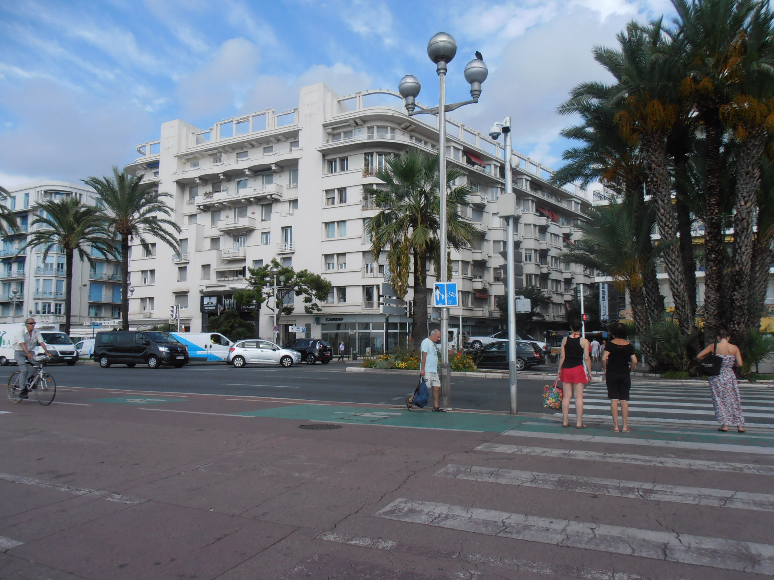 06-Nice, résidence Le Forum