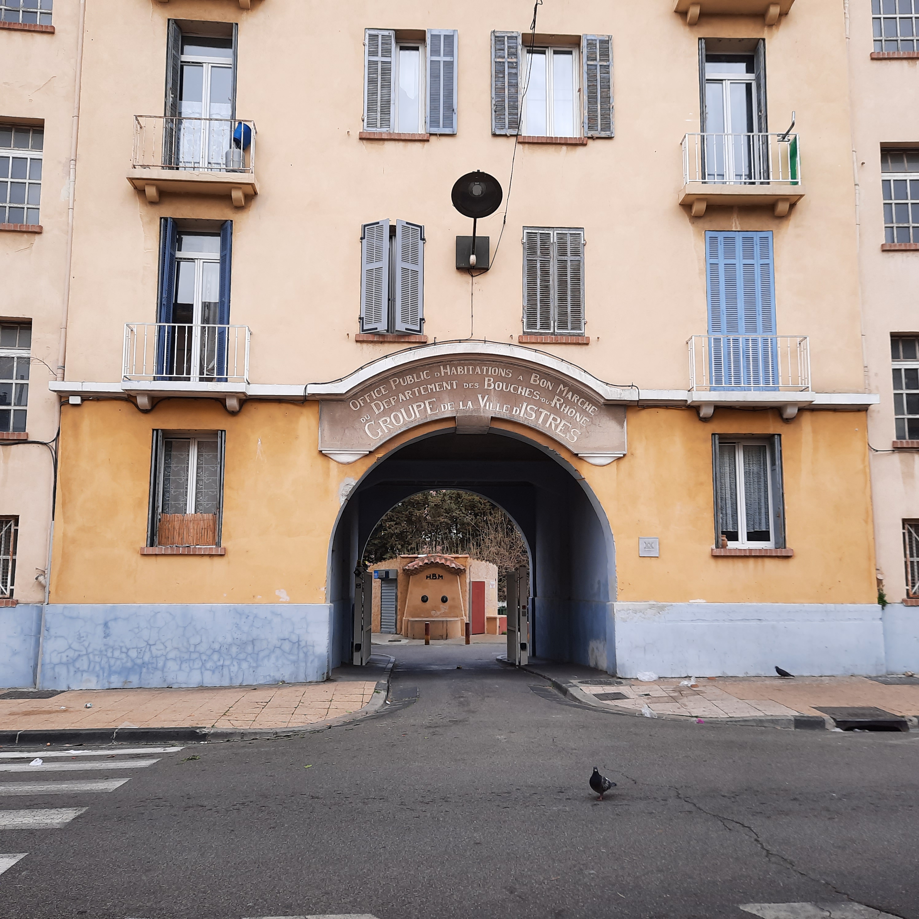 13-Istres, immeuble dit HBM Frédéric-Mistral