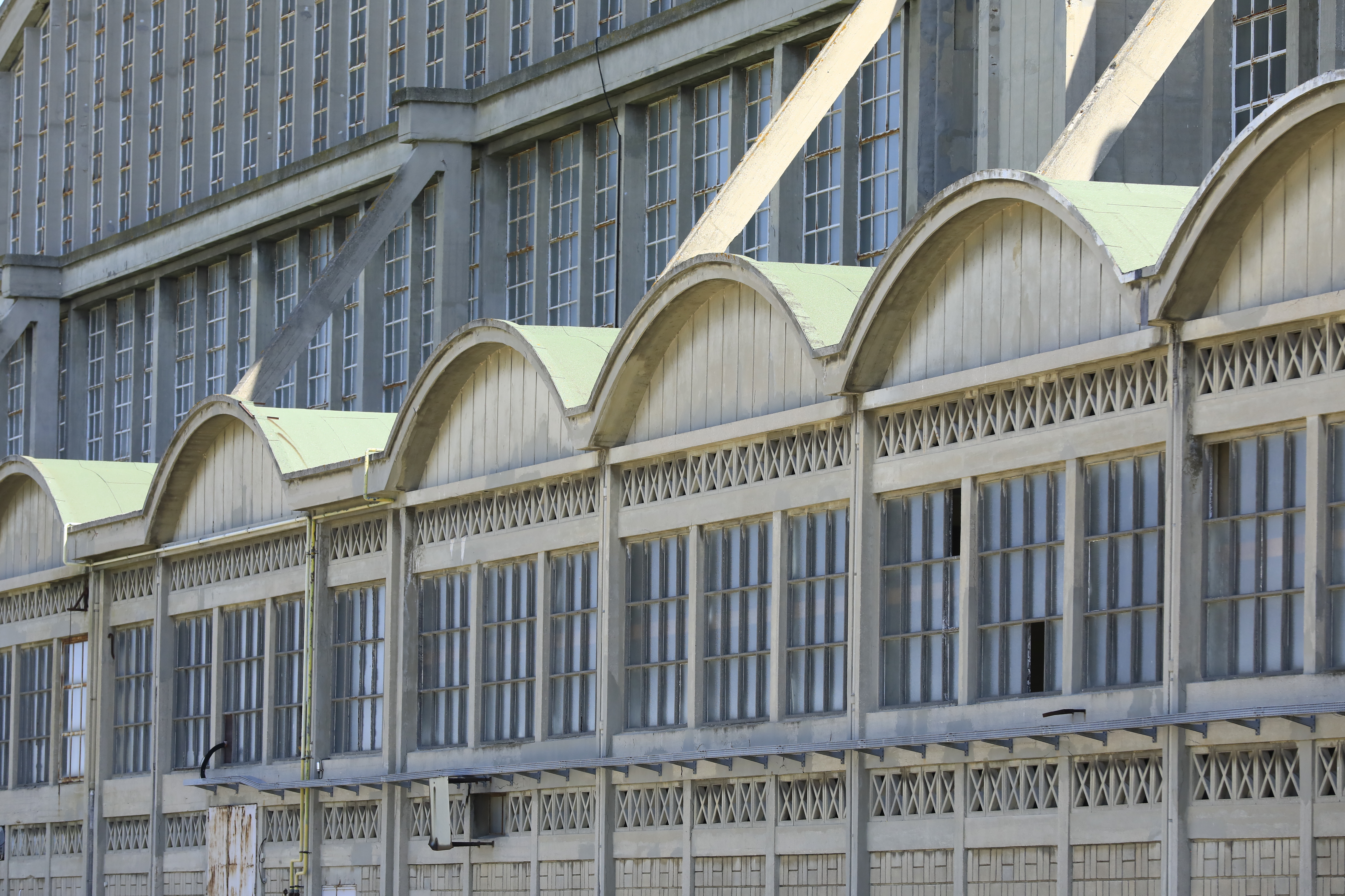 13-Marignane, hangars aéronautiques