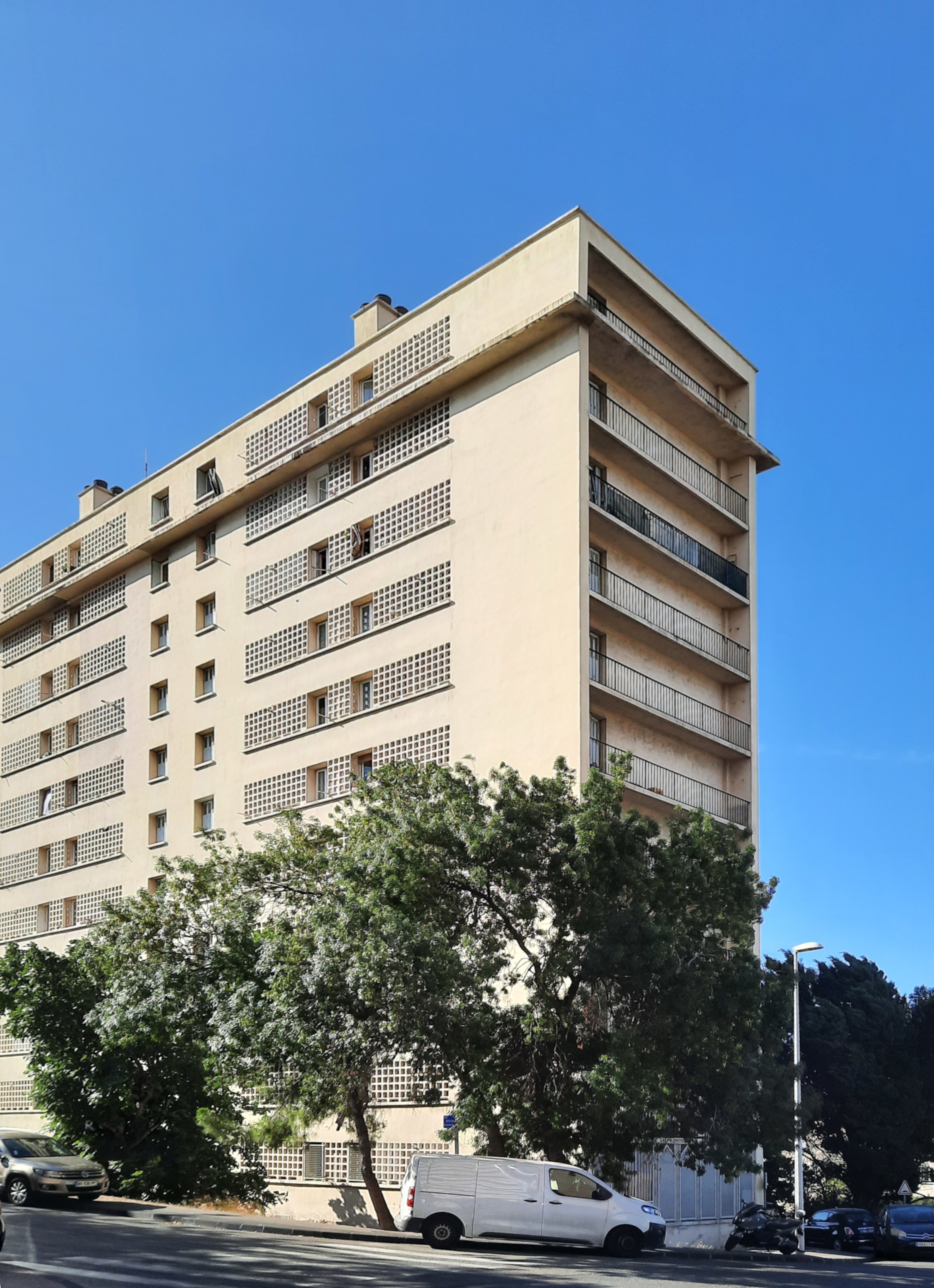 13-Marseille 14e, Campagne Larousse