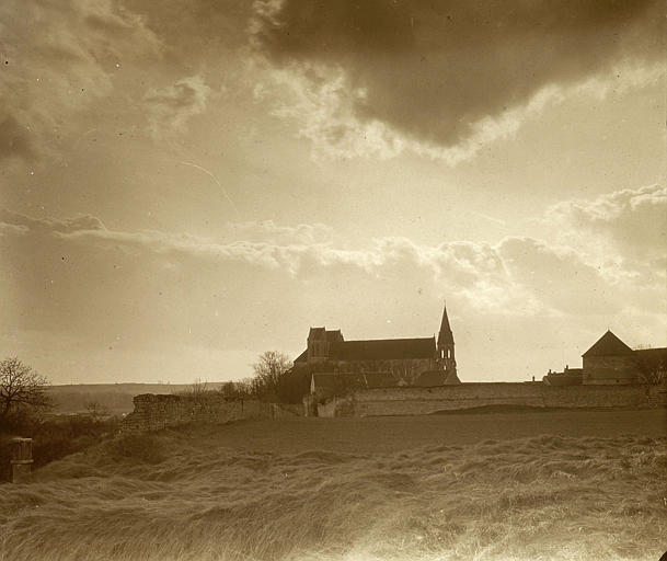 Vue générale prise de la campagne