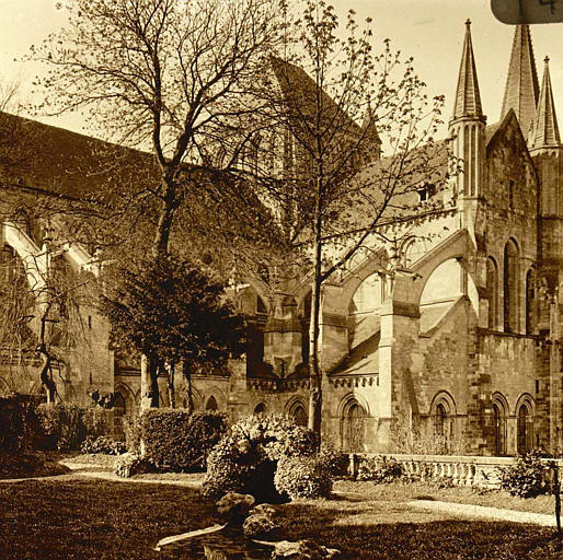 Façade sud : croisée du transept