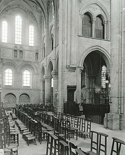 Vue intérieure du transept nord